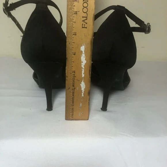 Elegant Black Women's Heels with Rhinestone Detail - Picture 6 of 6